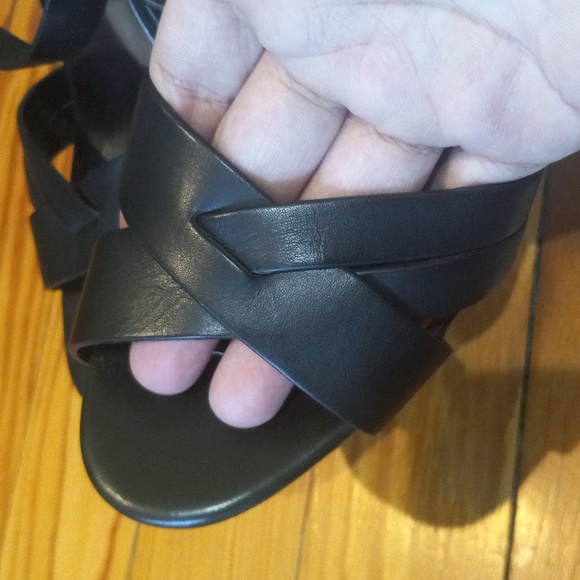 Coach Heels - Picture 10 of 14